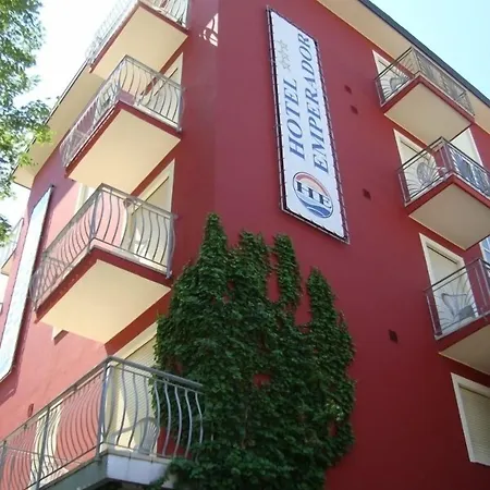 Emperador Hotel